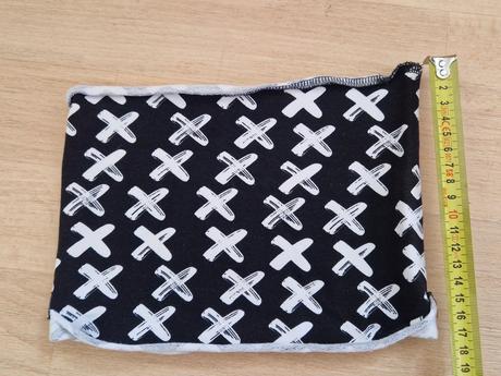 Nákrčník křížky,