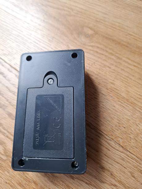 3d puzzle eiffelova věž světelná,