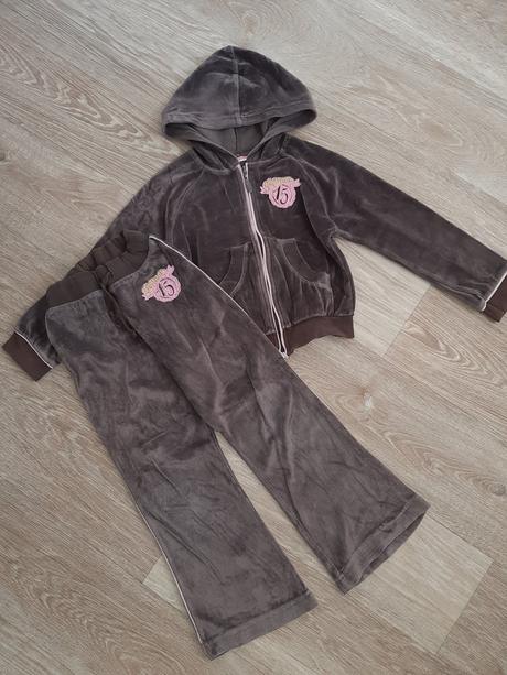 Sametová teplá tepláková souprava vel.110/116, 110