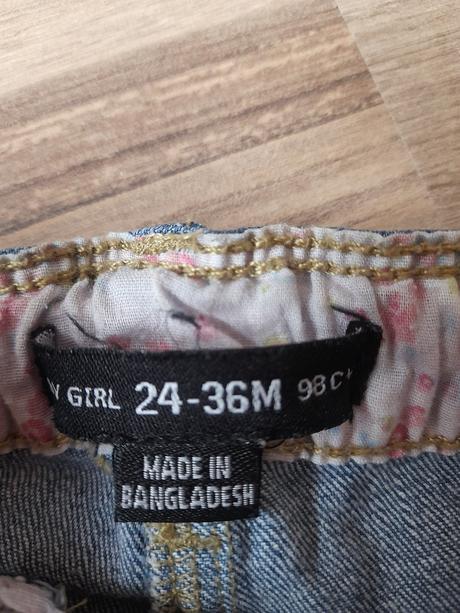 Dívčí riflové kraťasy, 116