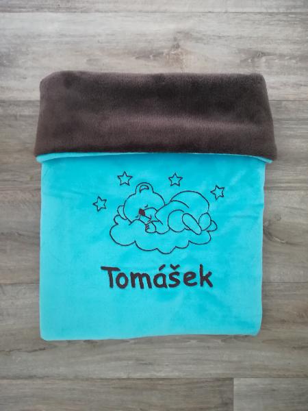 Deka s výšivkou jména na přání-více barev a obrázk,