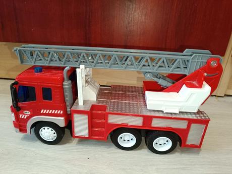 Auta, policie, popeláři pro chlapečka, 