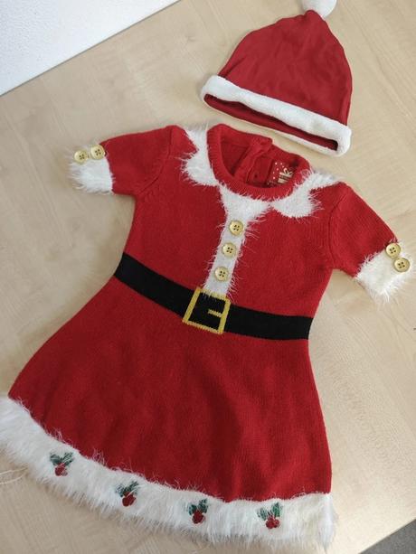Vánoční šaty, 80