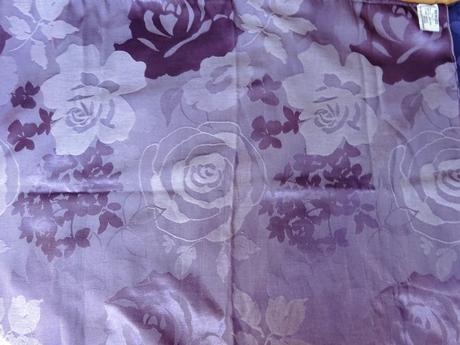 Fialovo šeříková brokátovina 2 x 74x57 cm, 