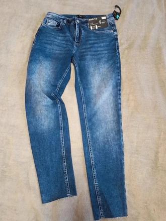 Nové rifle džíny, f&f,40