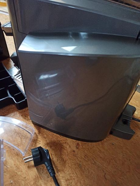 Automatický kávovar tchibo,