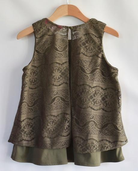 Tílko vel. 11 - 12 let, 152