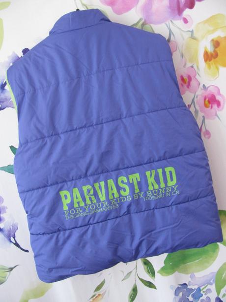 Chlapecká prošívaná fialová vesta, 140