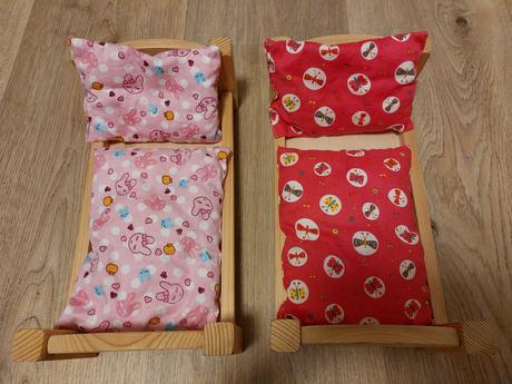 Postýlky pro panenky, 