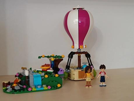 Lego friends 41097 horkovzdušný balón v heartlake, 
