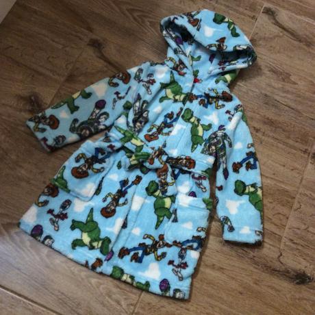 Heboučký župan ,,toy story", 98