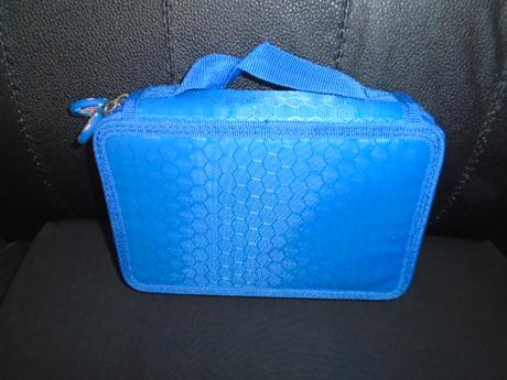 Penál dvoupatrový,