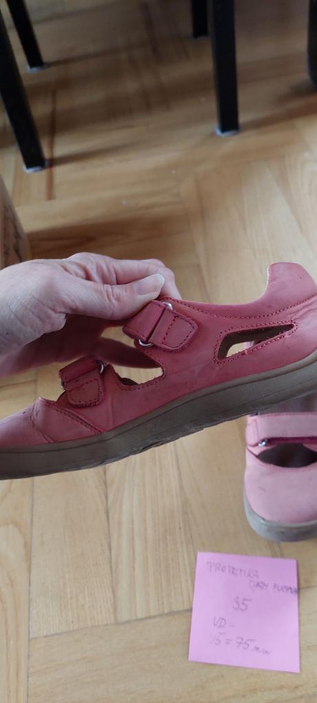 Protetika  letní (pady fuchsia) vel. 35, protetika,35