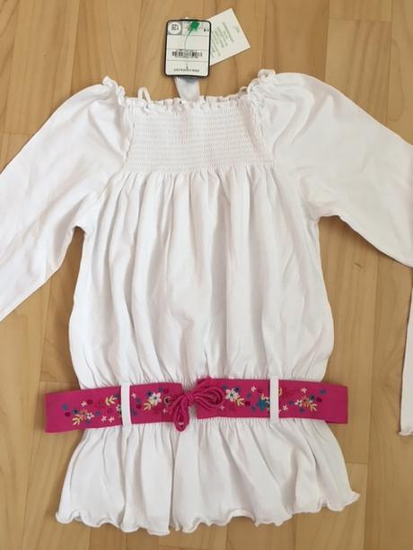 Bílá tunička s vyšívaným páskem, c&a,128