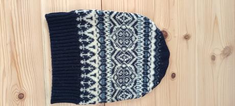 Vlněná dámská čepice, 56