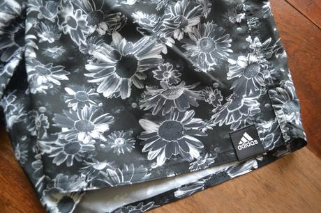 Kraťasy adidas nové,dívčí/dámské, adidas,164 / 170 / s / xs