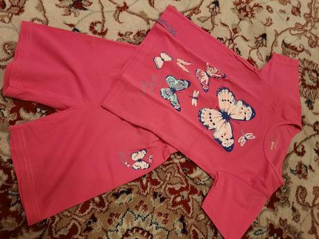 Pyžamo s motýlky, kugo,98