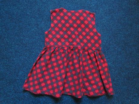 Kostkované šaty, 80