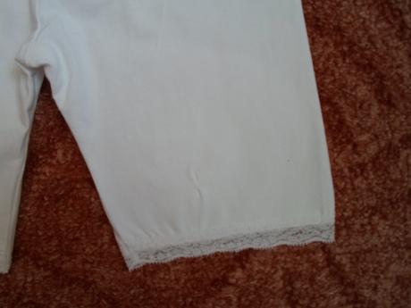 Bílé 3/4 legíny s krajkou, 140