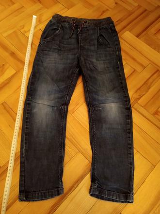 Tmavěmodré rifle, next,122