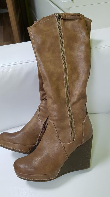 Boty, jennifer&jennifer,38