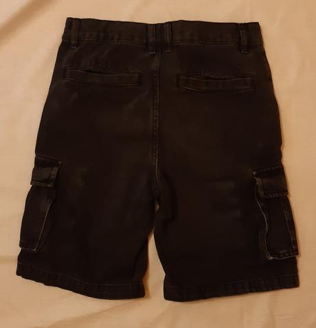 Kraťasy vel. 152, chapter young,152