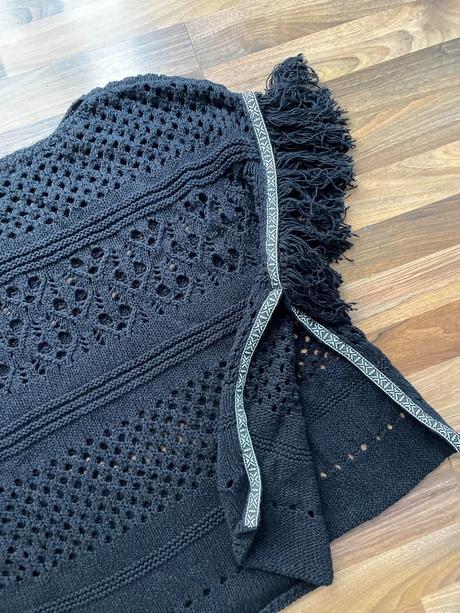 Svetr/přehoz s třásněmi, vel s/m, next, m