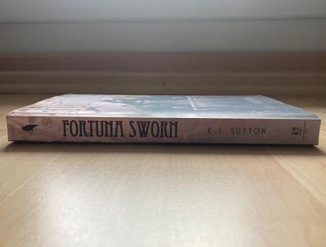Knížka fortuna sworn - k. j. sutton (english), 