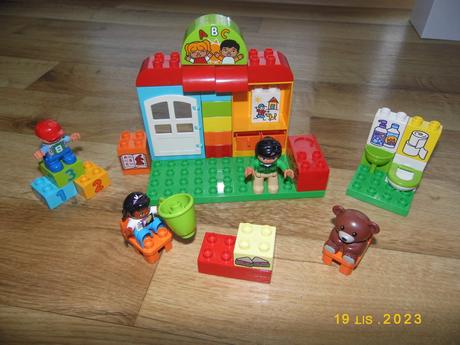 Lego duplo školka 10833, 