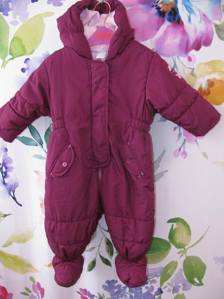 Vínově červená zimní kombinéza s kapucí, c&a,74
