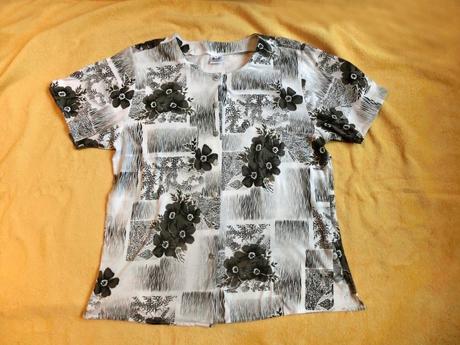 Bílá černá květovaná černobílá halenka top krátký, l