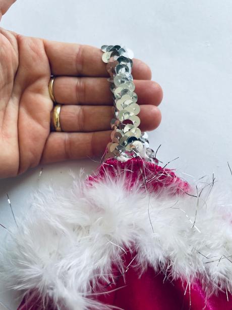 St3/ kostým - v.cca 4/6 let, 