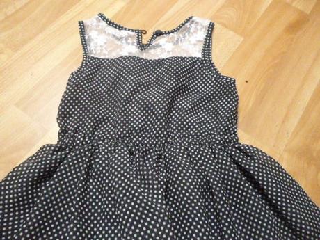 Puntíkaté šaty 3-4 with, 98