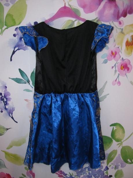 Kostým na karneval-šaty malá čarodějka,