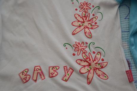 Triko dl. rukáv, kytky s leskem, 122