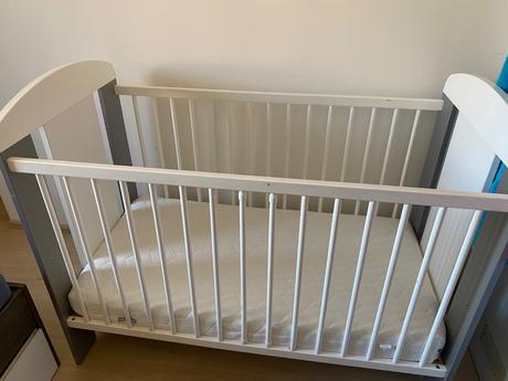 Postýlka + matrace a přebalovací komoda, šířka (cm): 60,délka (cm): 120