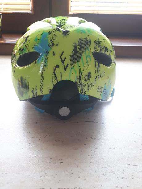 Helma na kolo r2, xs