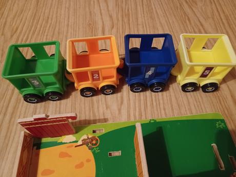 Dřevěná stavebnice domeček farma,