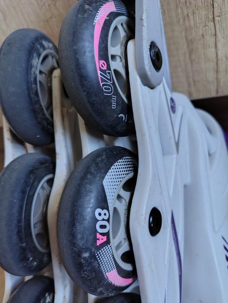 Kolečkové brusle, 29