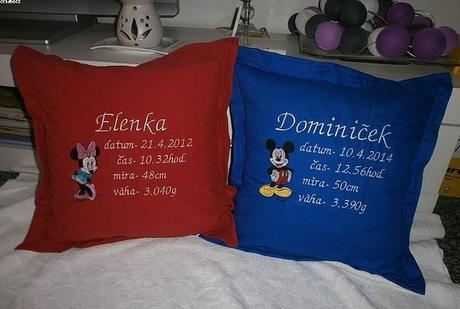 Památeční polštářky s údaji miminek,