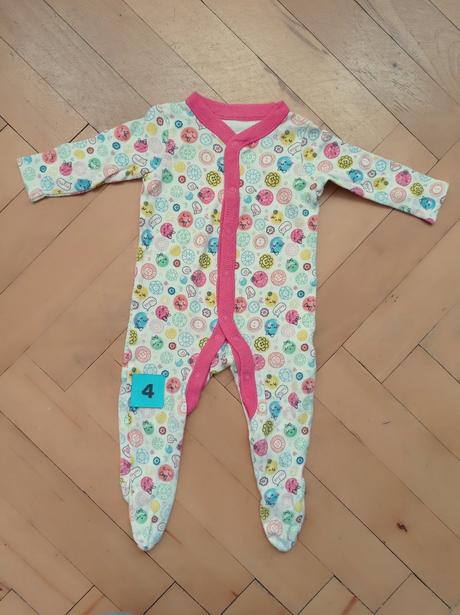 Overal na spaní 62, f&f,62