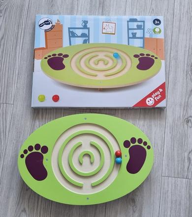 Dřevěná balanční deska s labyrintem small foot, 