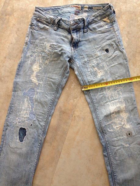 Džíny replay rockxanne vel.36 na donošení, záplaty, replay,36