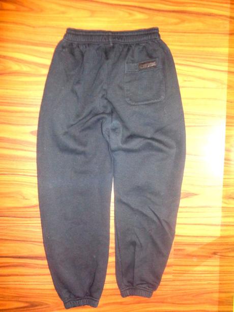 Teplé tmavomodré tepláky fred perry, m