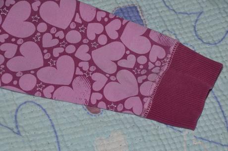 Silnější mikina se srdíčky, zn. wolf 116/122, wolf,116