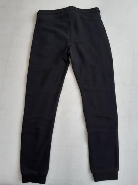 Černé tepláky 134, c&a,134