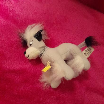 Malý plyšový vrnící pes, pejsek, 