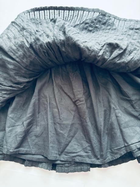 Sukně černá - v.cca 8-10 let, george,128