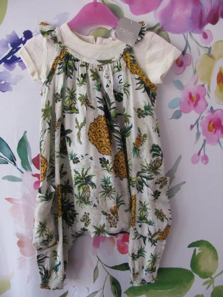 Letní souprava-baggy kalhoty + tričko, next,68