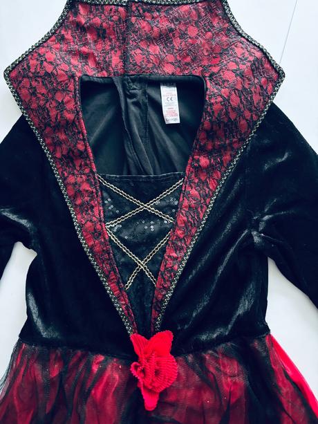 St1/krasný kostým upírka - v.11/12 let zn. george, 